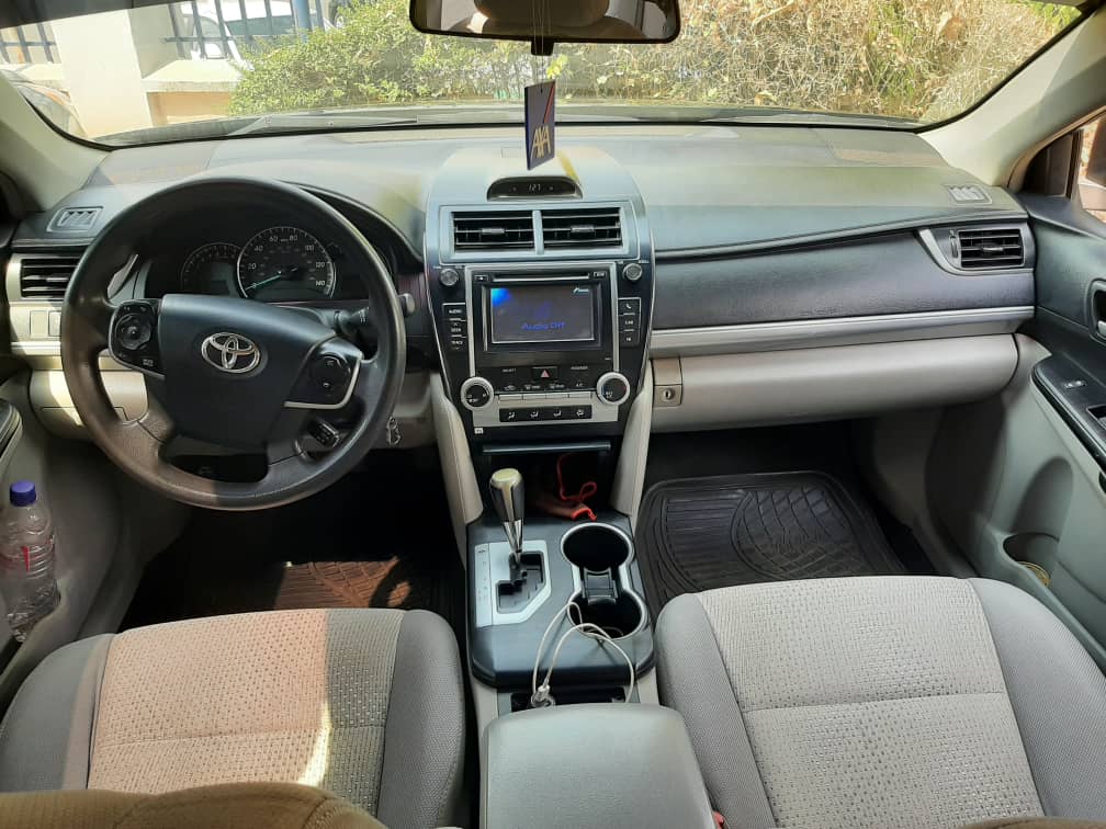 Sedan for rent